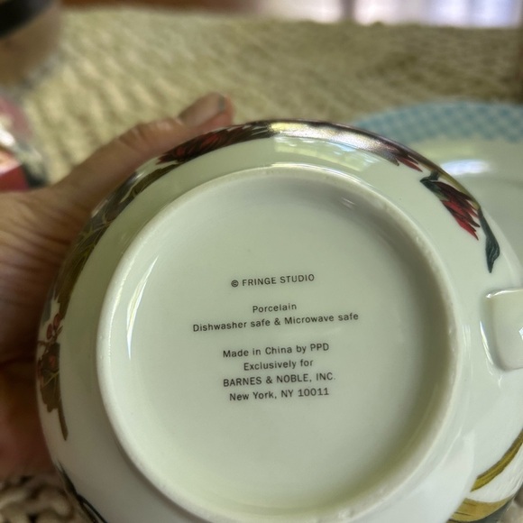 Fringe Studio Floral Fine Porcelain Tea For One new in original box - Picture 6 of 12